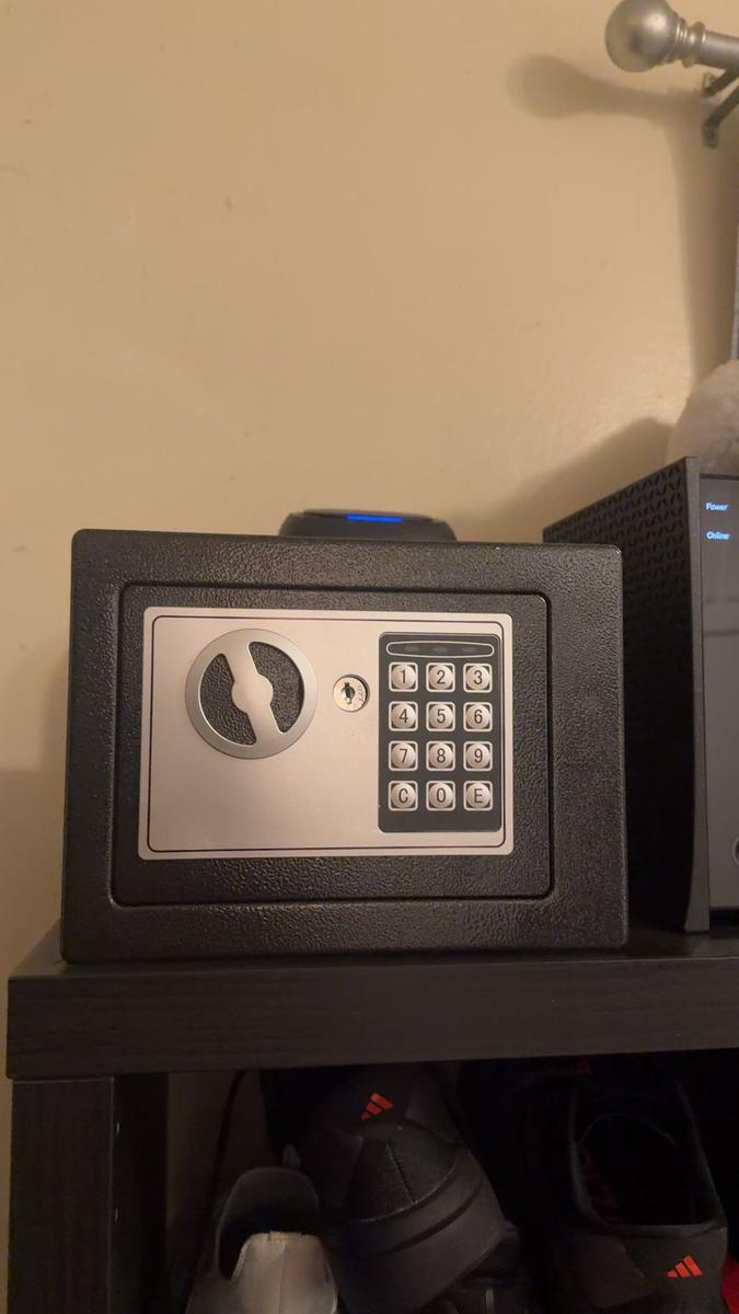 Lonovos Electronic Password Security Box